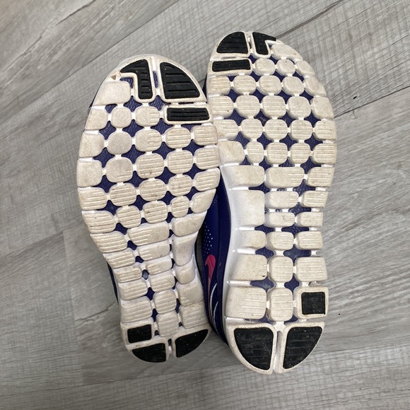 Purple Nike Running Sneaker - Picture 6 of 7